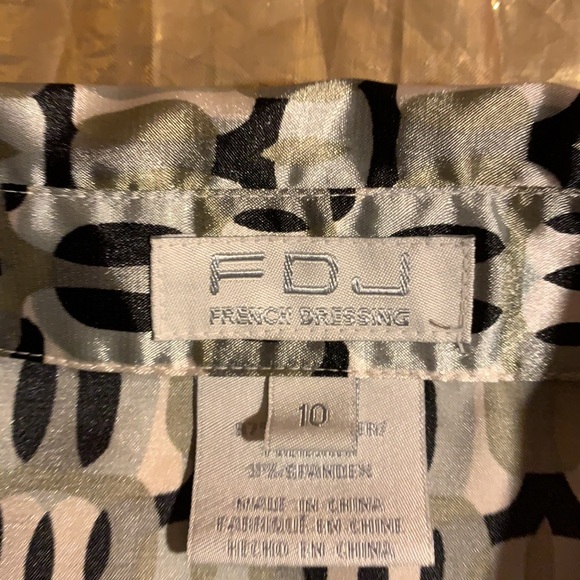 FDJ SZ 10 LONG SLEEVES 97% POLYESTER 3% SPANDEX BLOUSE - Picture 6 of 6